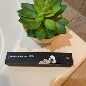 Moodstruck Epic Twisted Mascara black